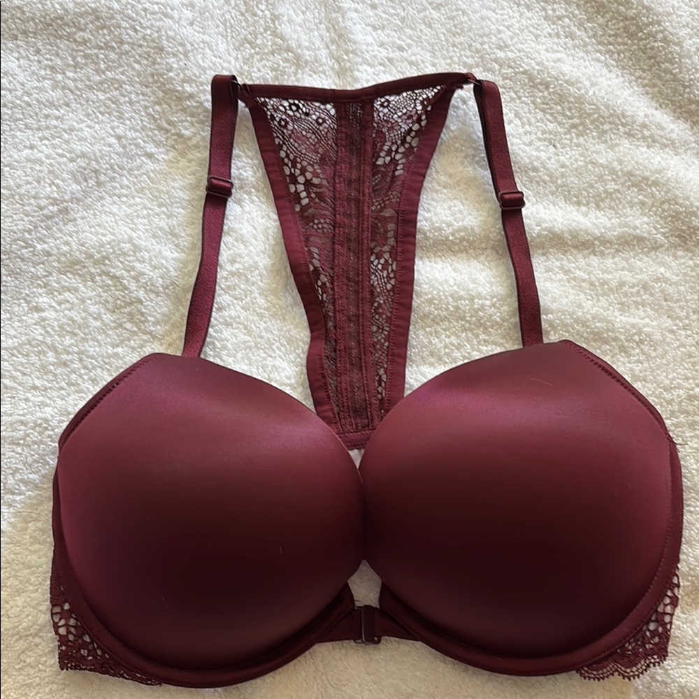 Victoria’s Secret Bombshell Plunge lace back bra. 34D